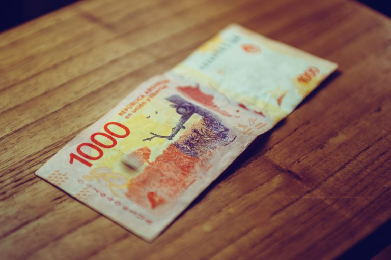 dolar-argentina-20260819