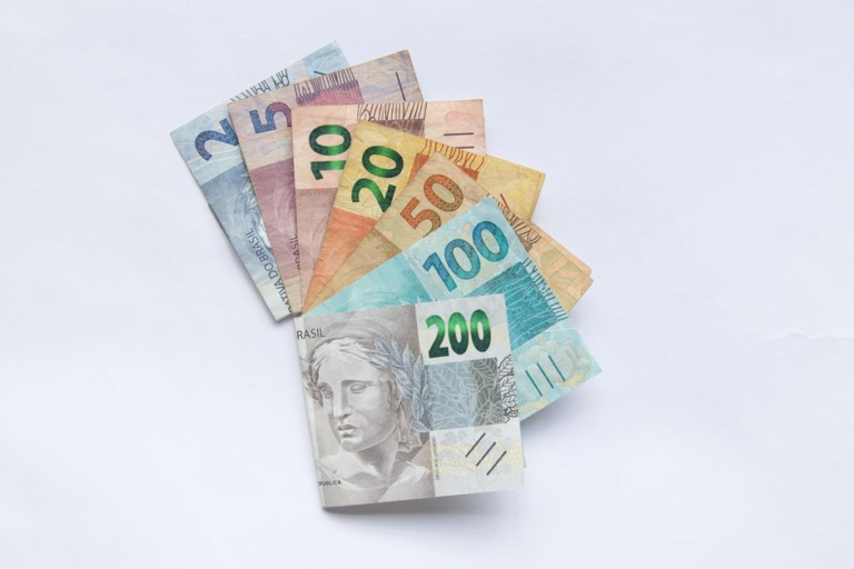dolar-brl-20260811-3