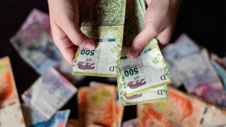 dolar-cop-20260811